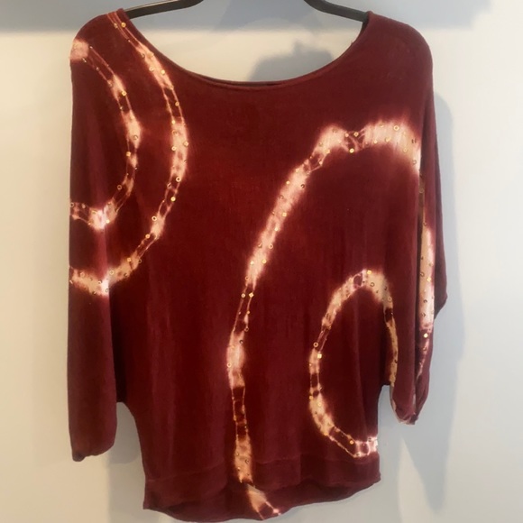Scoop Neck Burgundy Tie Dye Sequin Shirt - Picture 1 of 4